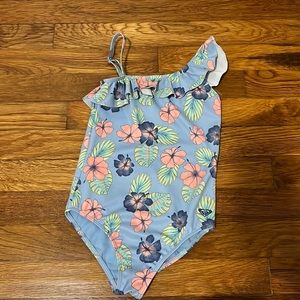 Nwot- Roxy Girl’s one piece bathing suit size 6.